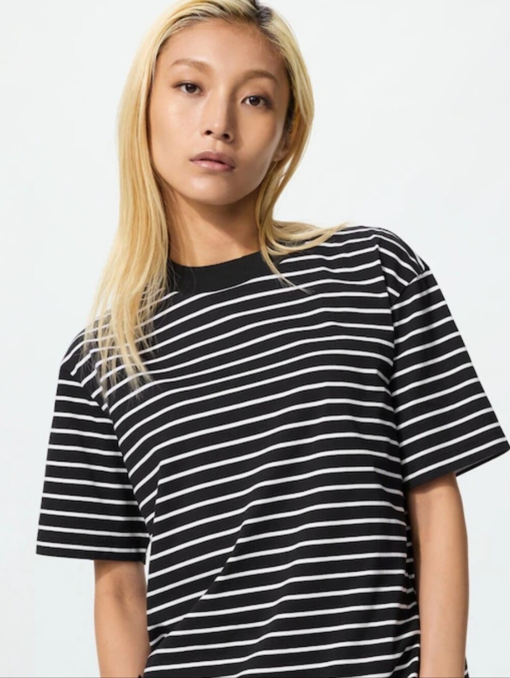 Uniqlo Women's Black & White Striped Crewneck Tee